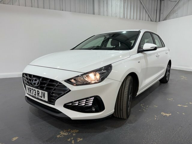 Hyundai I30 1.0 T-gdi Mhev Se Connect Hatchback Hyb White #3