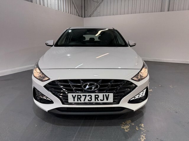 Hyundai I30 1.0 T-gdi Mhev Se Connect Hatchback Hyb White #2