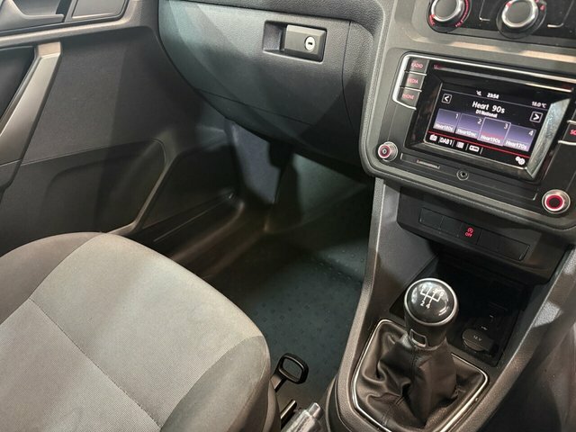 Volkswagen Caddy C20 Panel Van Highline Swb Eu6 150 Ps 2.0 Tdi Bmt Black #17