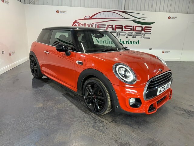 Mini Hatch 1.5 Cooper Sport Hatchback Euro Orange