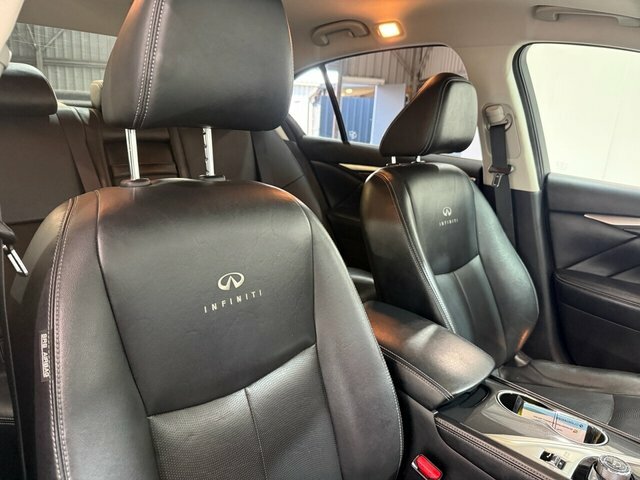 Infiniti Q50 Executive Black #10