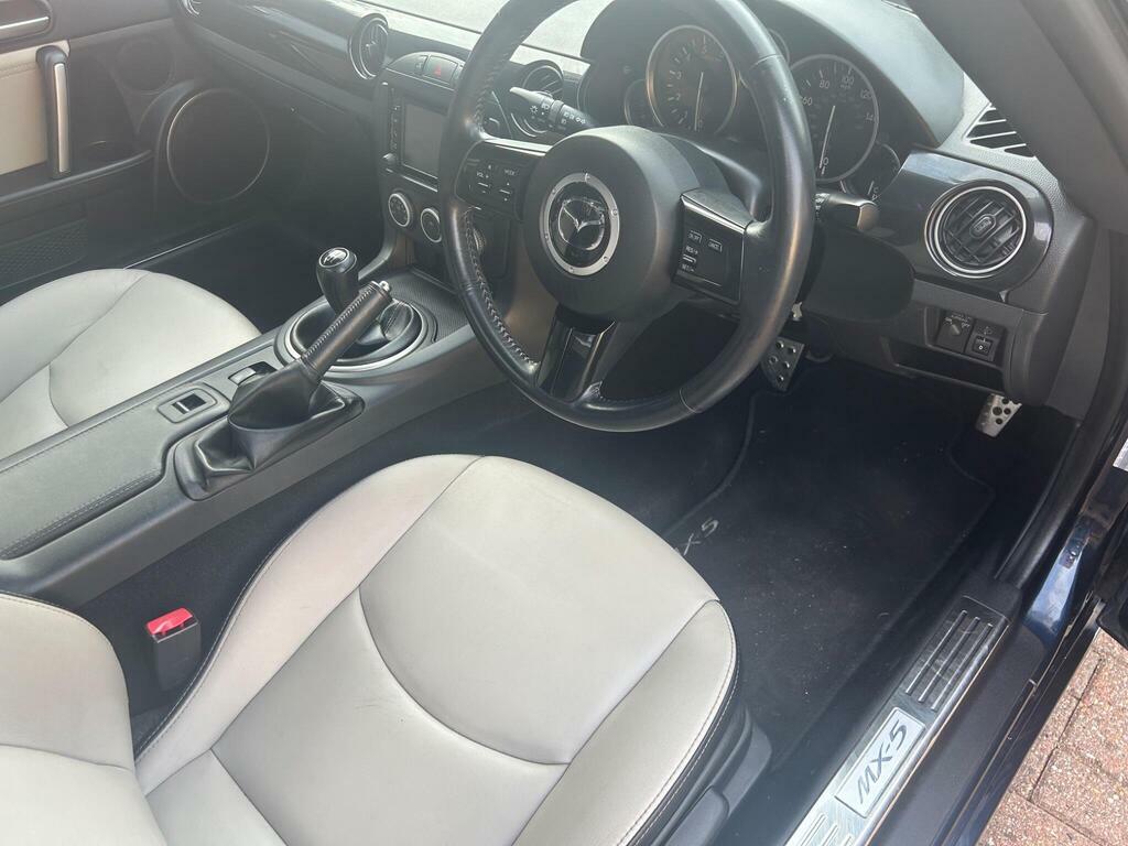 Mazda MX-5 2.0I Sport Tech Red #22