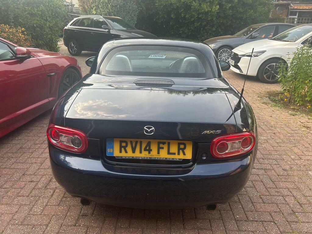 Mazda MX-5 2.0I Sport Tech Red #24