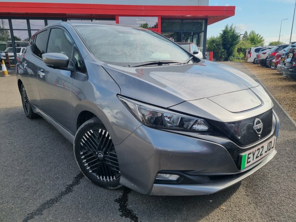 Nissan Leaf Hatchback EY22JDJ Grey