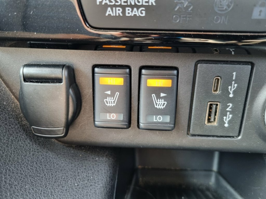 Nissan Leaf Hatchback SR22HGJ Grey #4