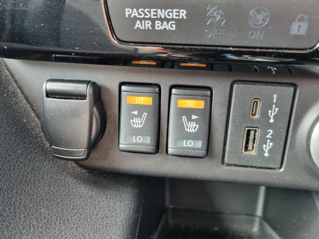 Nissan Leaf Hatchback SR22HGJ Grey #3
