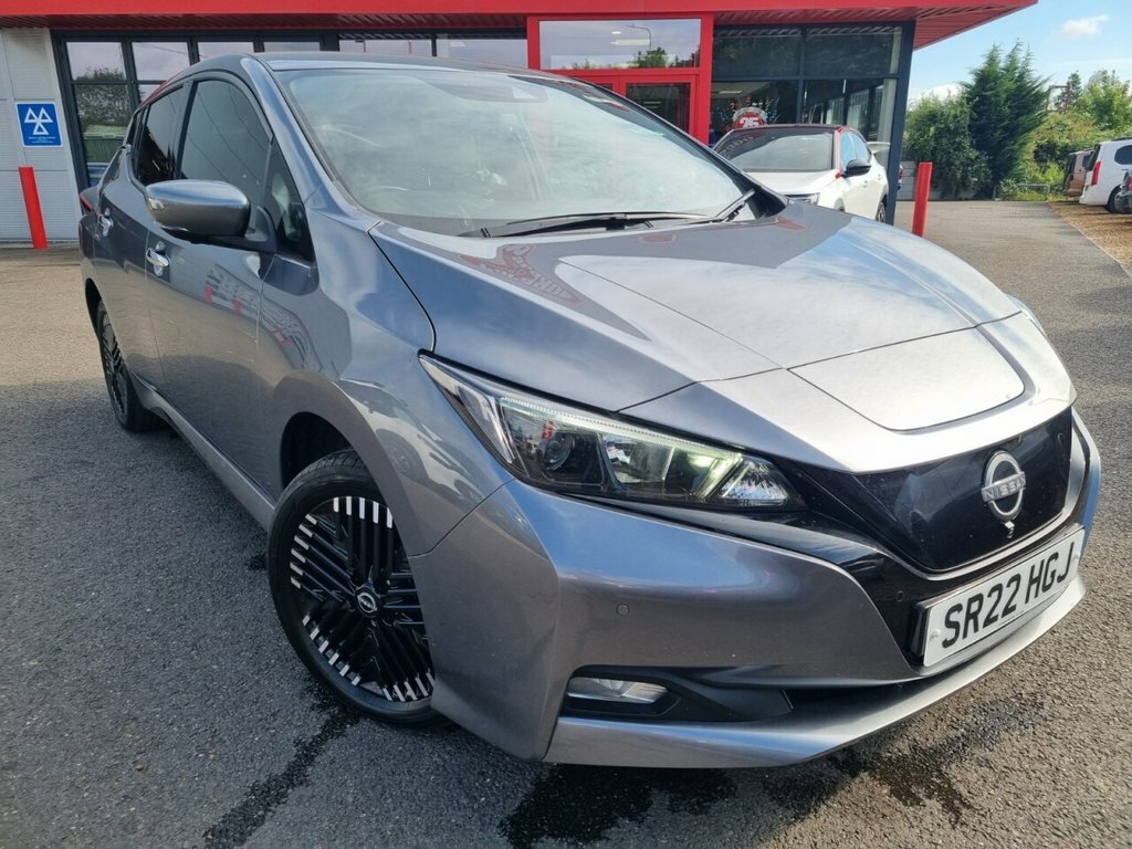Nissan Leaf Hatchback SR22HGJ Grey