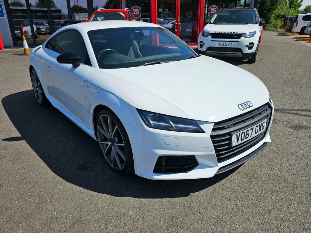 Audi TT 2L Black Edition VO67GWG White