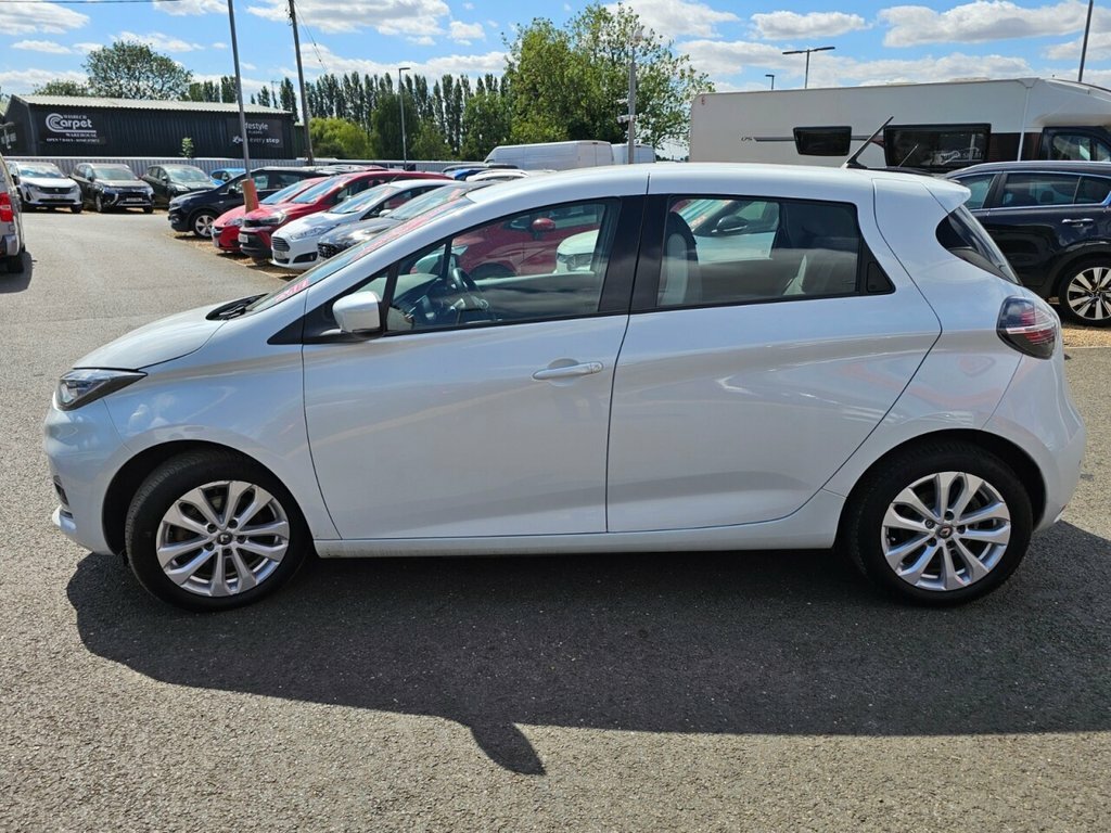 Renault Zoe Zoe Iconic Rapid Charge Ev 50 HN71VPO White #6