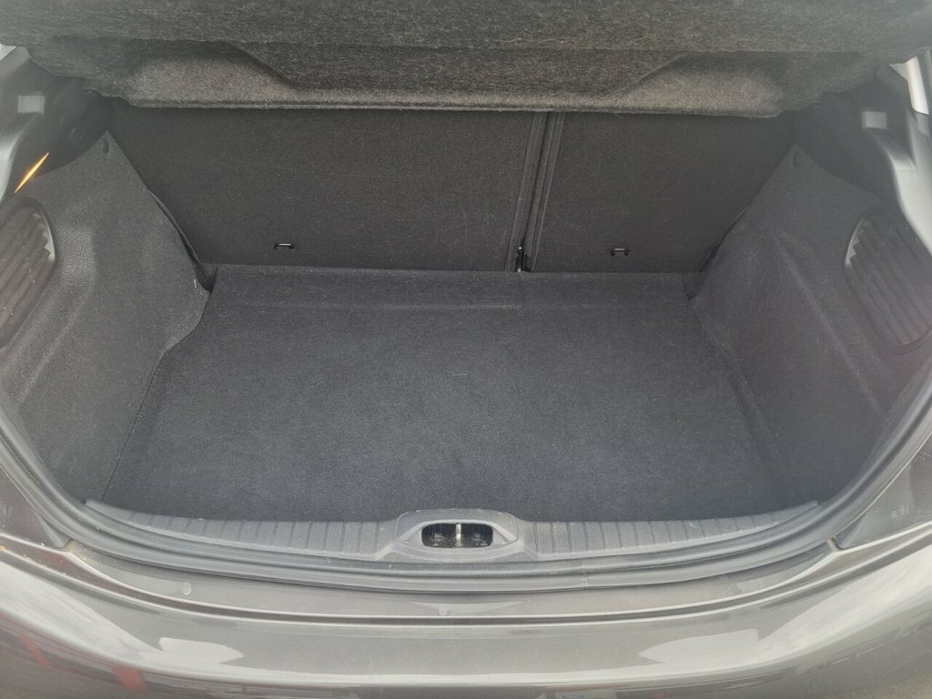 Peugeot 208 208 Tech Edition Ss Grey #7