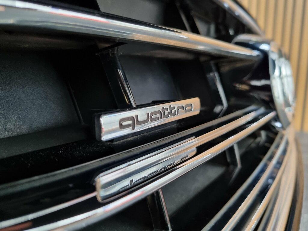 Audi A8 3.0 Tdi V6 Se Executive Saloon Tiptroni Black #3