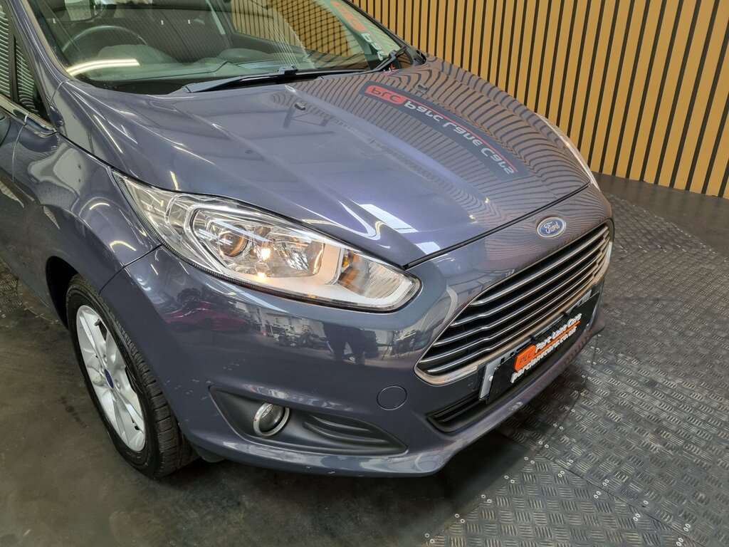 Ford Fiesta 1.6 Zetec Hatchback - Only 42 Grey