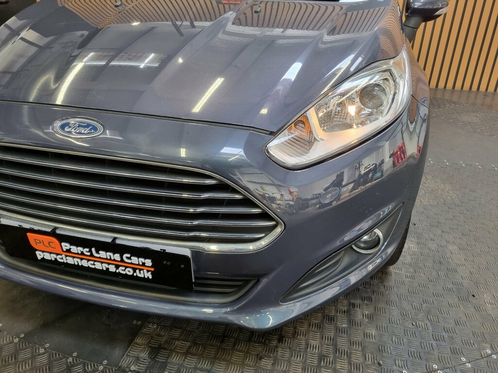 Ford Fiesta 1.6 Zetec Hatchback - Only 42 Grey #5