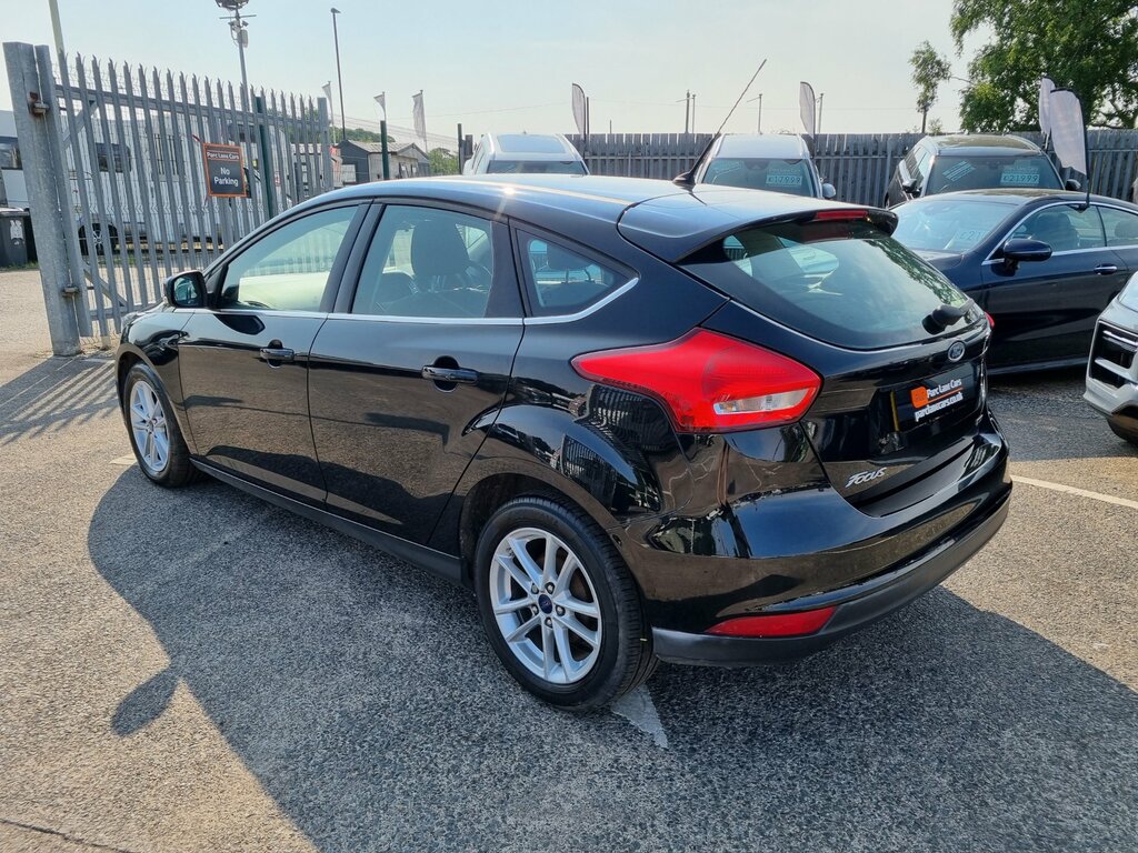 Ford Focus 1.0T Ecoboost Zetec Nav Hatchback - Great Service SD16GPY Black #3