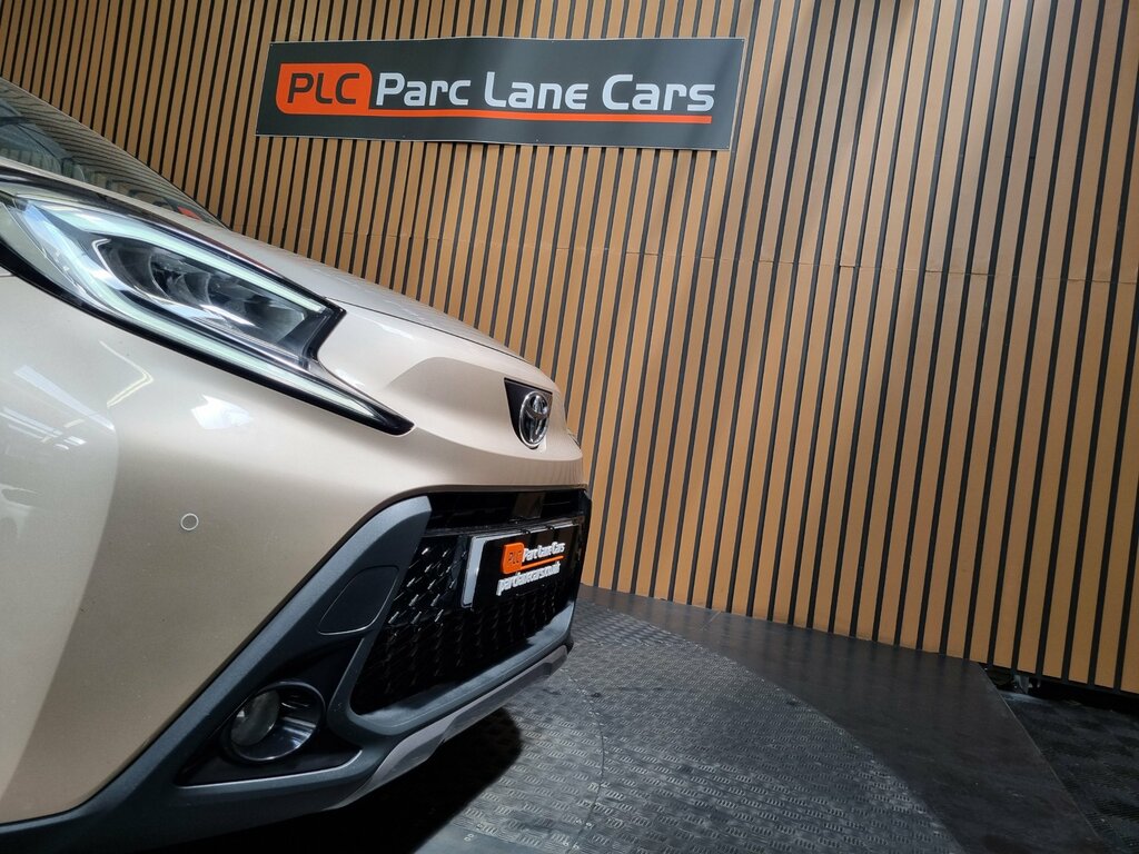 Toyota Aygo X 1.0 Vvt-i Exclusive Hatchback - Beige