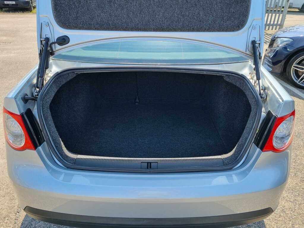 Volkswagen Jetta Se Silver #14