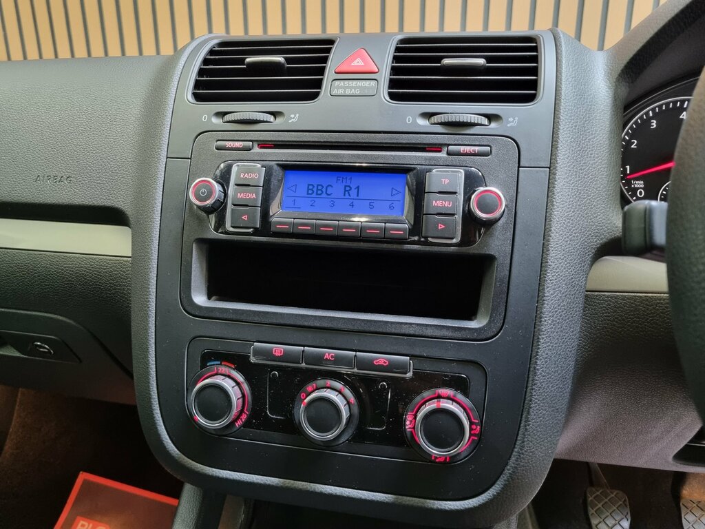 Volkswagen Jetta 1.4 S Tsi Silver #27