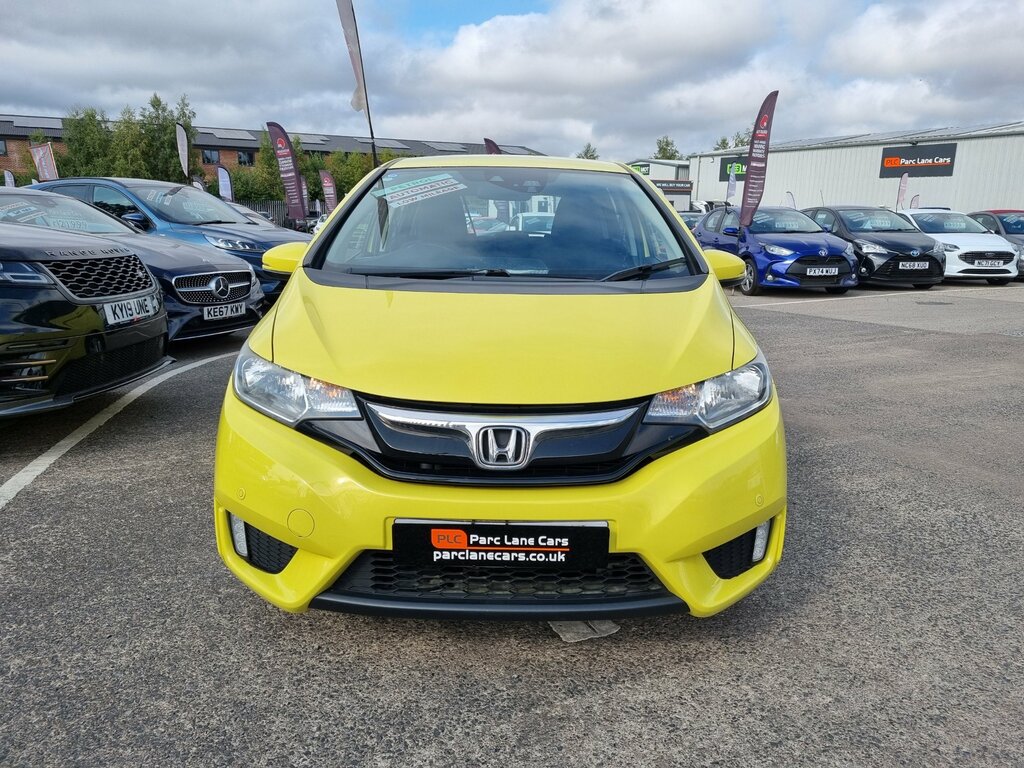 Honda Jazz 1.3 I-vtec Se Hatchback Cvt - Low Milea Yellow