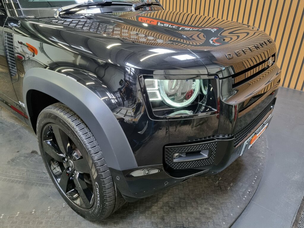 Land Rover Defender 5.0 V8 Lwb - Only 5000 Miles - Black