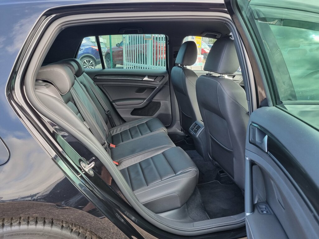 Volkswagen Golf 1.6 Se Tdi Bluemotion Technology 109 Bhp Blue #27
