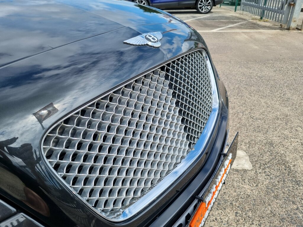 Bentley Continental 6.0 W12 Flying Spur Saloon 4Wd 56 Black