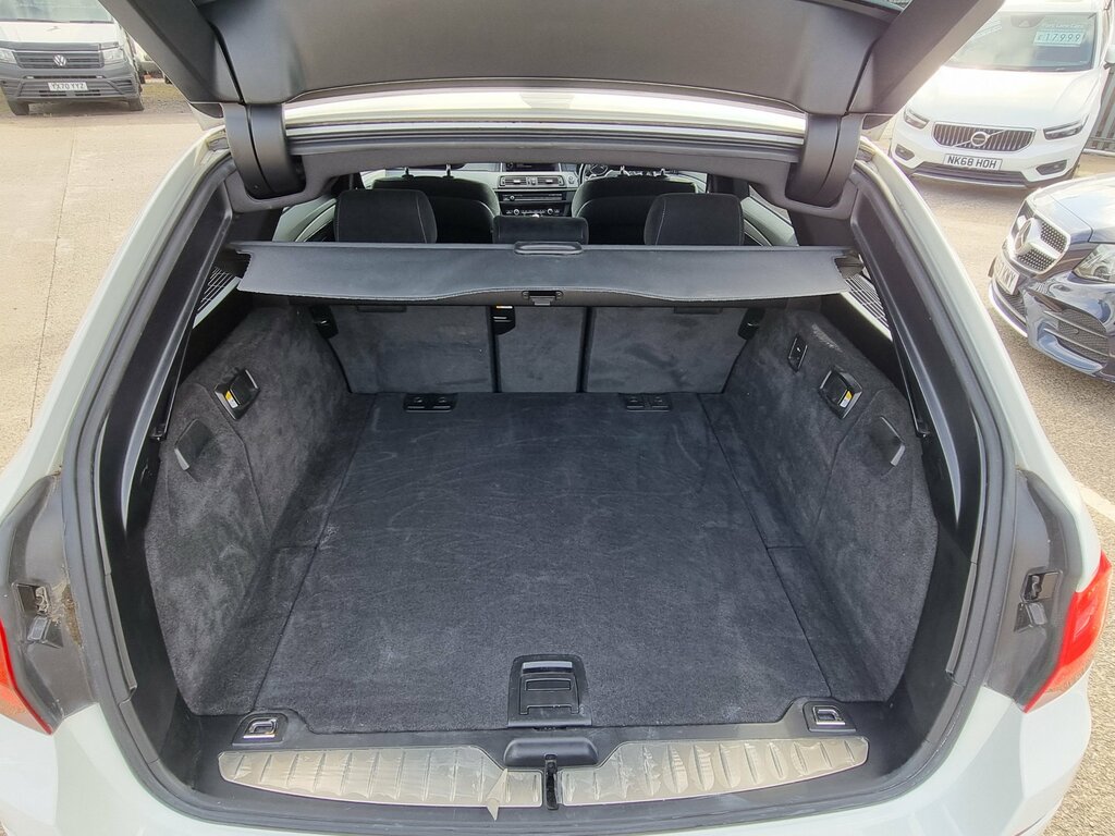 BMW 5 Series 2.0 520D Se Black #33