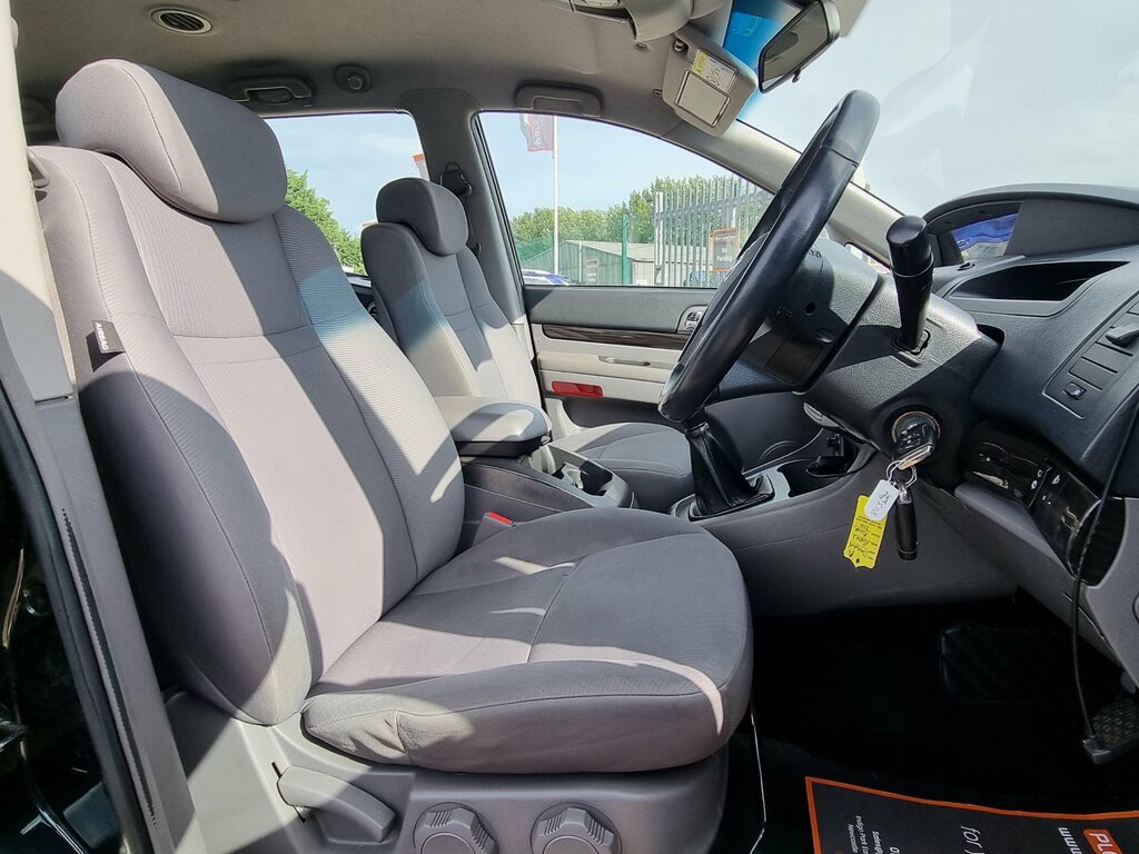 SsangYong Turismo Ex Silver #12