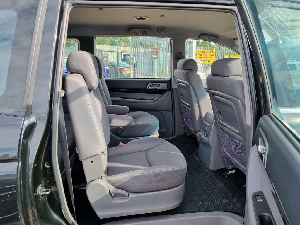 SsangYong Turismo Ex Silver #13