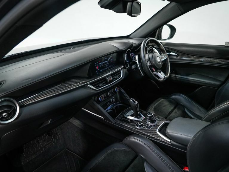 Alfa Romeo Stelvio Suv White #22