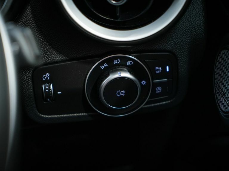Alfa Romeo Stelvio Suv White #37