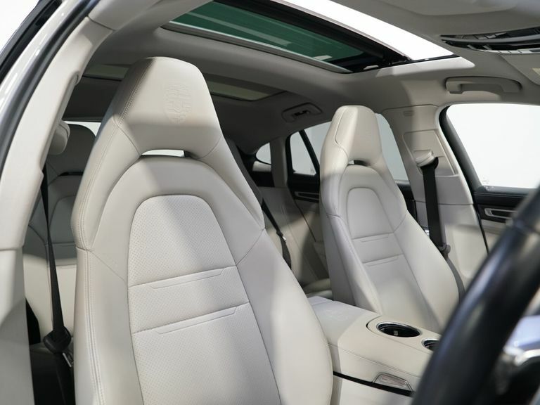 Porsche Panamera Hatchback White #18
