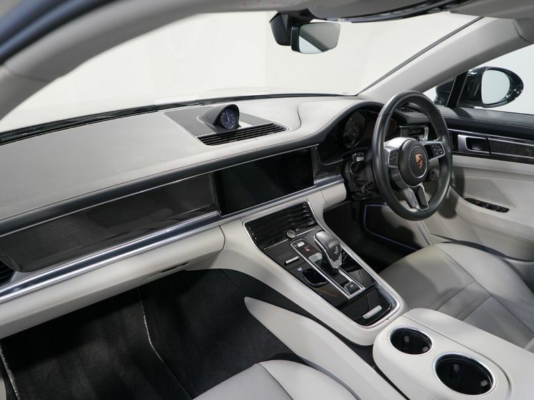 Porsche Panamera Hatchback White #32