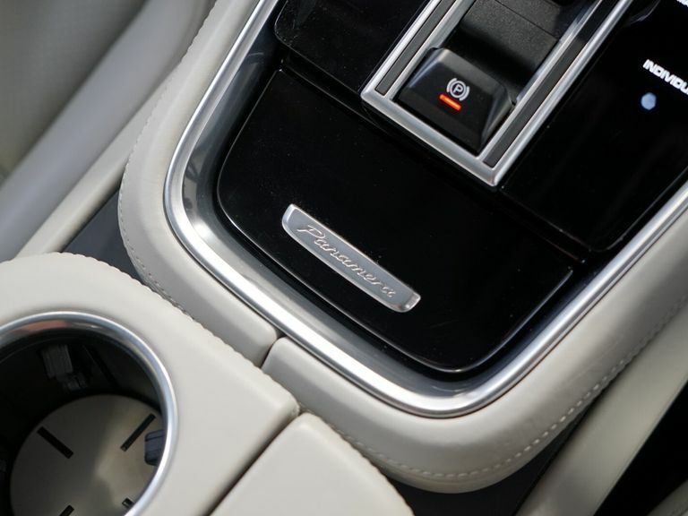 Porsche Panamera Hatchback White #60