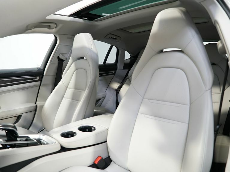 Porsche Panamera Hatchback White #33