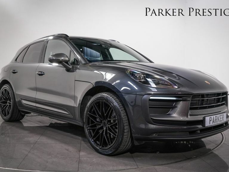 Porsche Macan T Pdk Grey