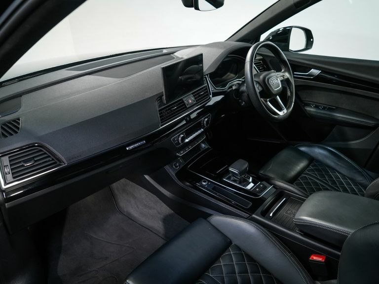 Audi Q5 2L S Line Black #19