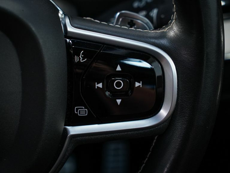 Volvo XC90 B5 Awd Momentum Grey #36