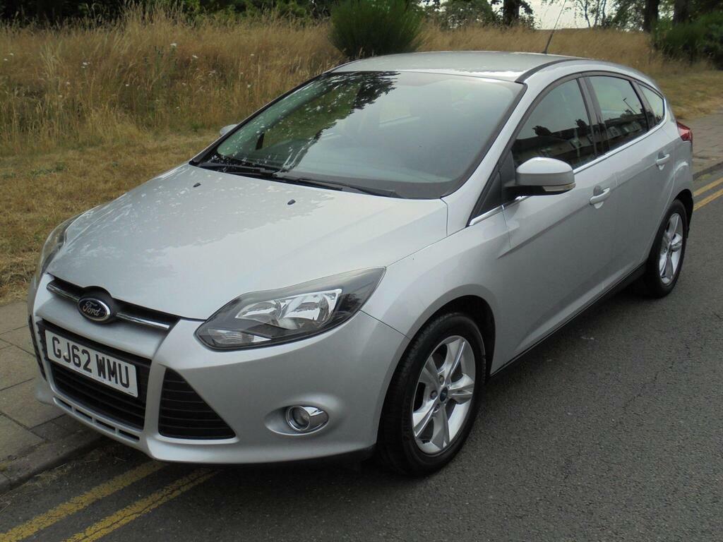 Ford Focus 1.6 Zetec Euro 5 GJ62WMU Silver #2
