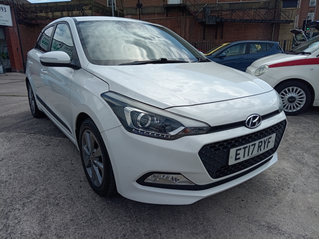 Hyundai I20 1.2 Mpi Premium White #6