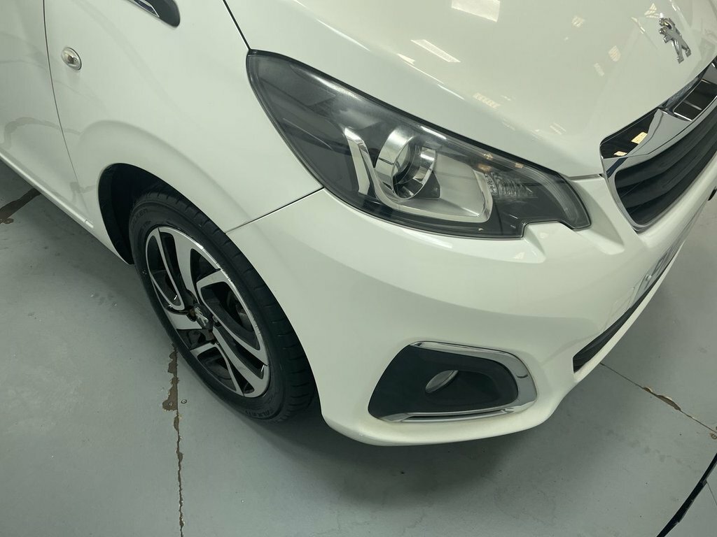 Peugeot 108 1.2L Allure White #3