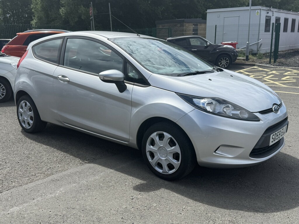 Ford Fiesta Hatchback 1.3 Style 2009 SD59ELU Silver #2