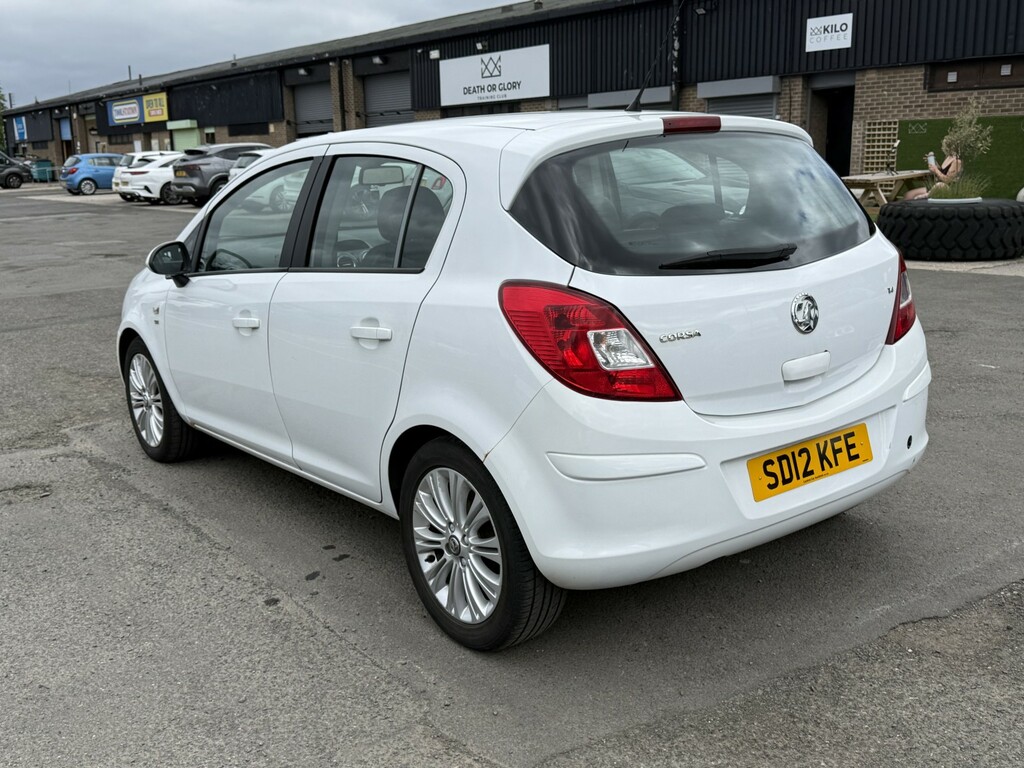 Vauxhall Corsa Hatchback 1.4 16V Se 2012 SD12KFE White #4
