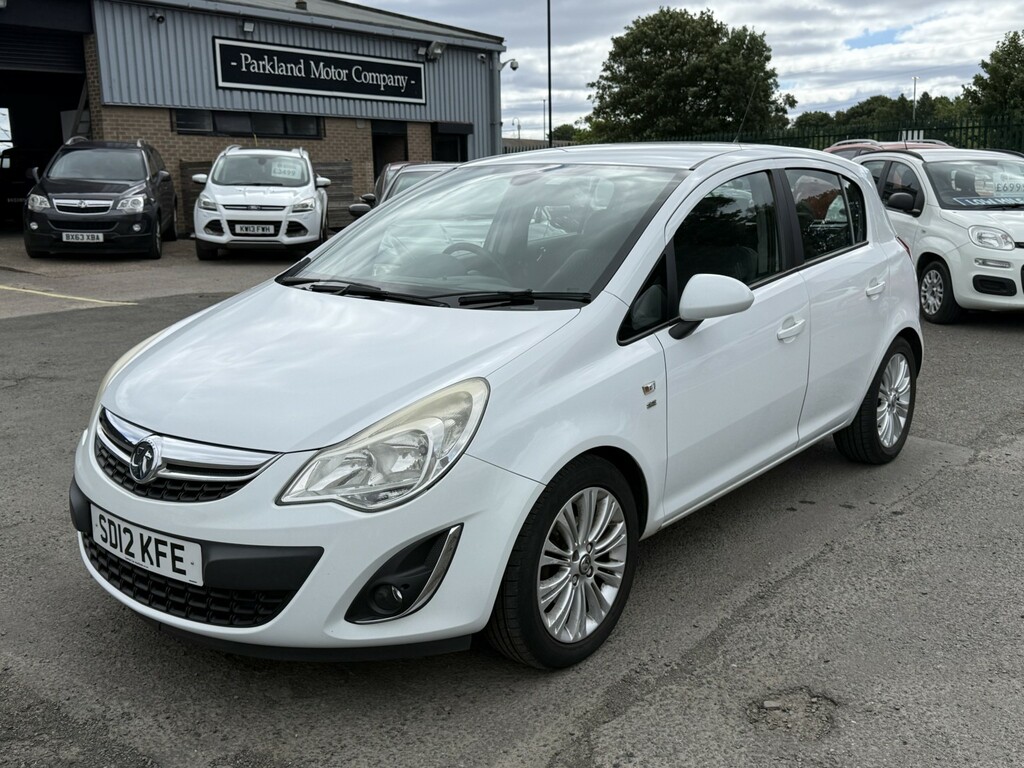 Vauxhall Corsa Hatchback 1.4 16V Se 2012 SD12KFE White