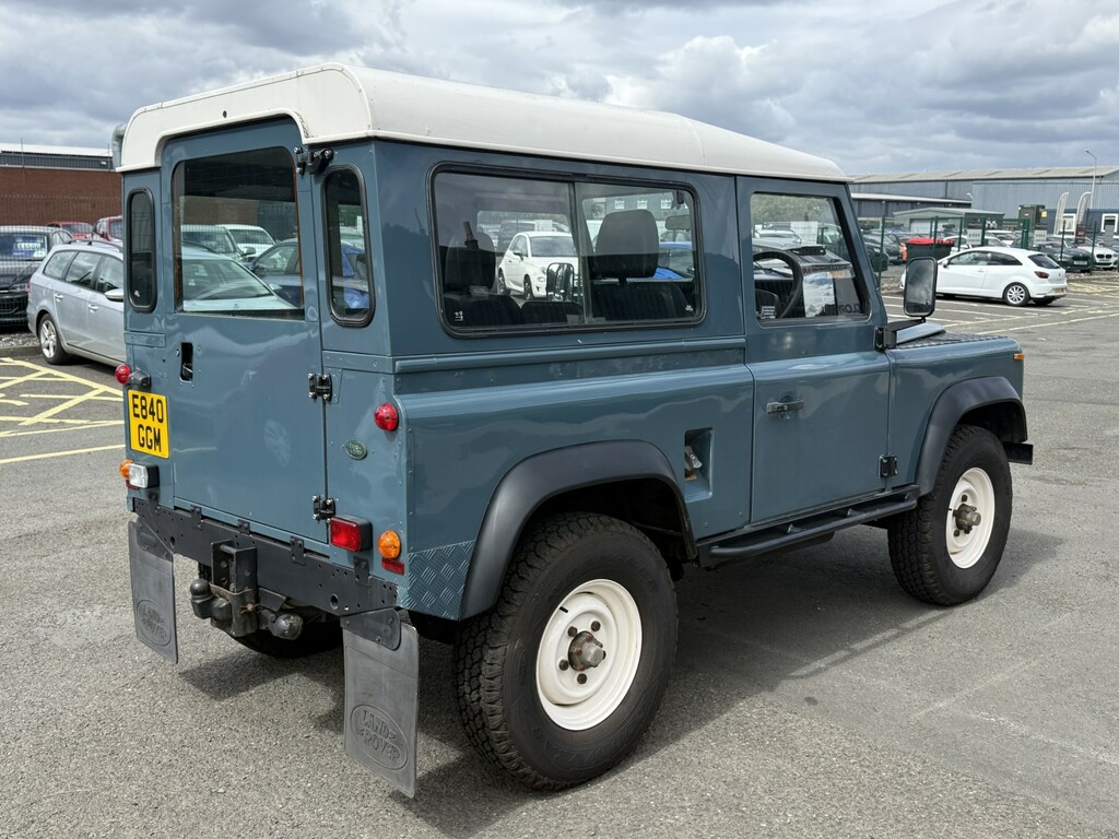 Land Rover 90  White #7