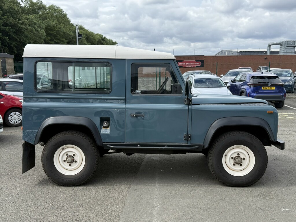 Land Rover 90  White #14