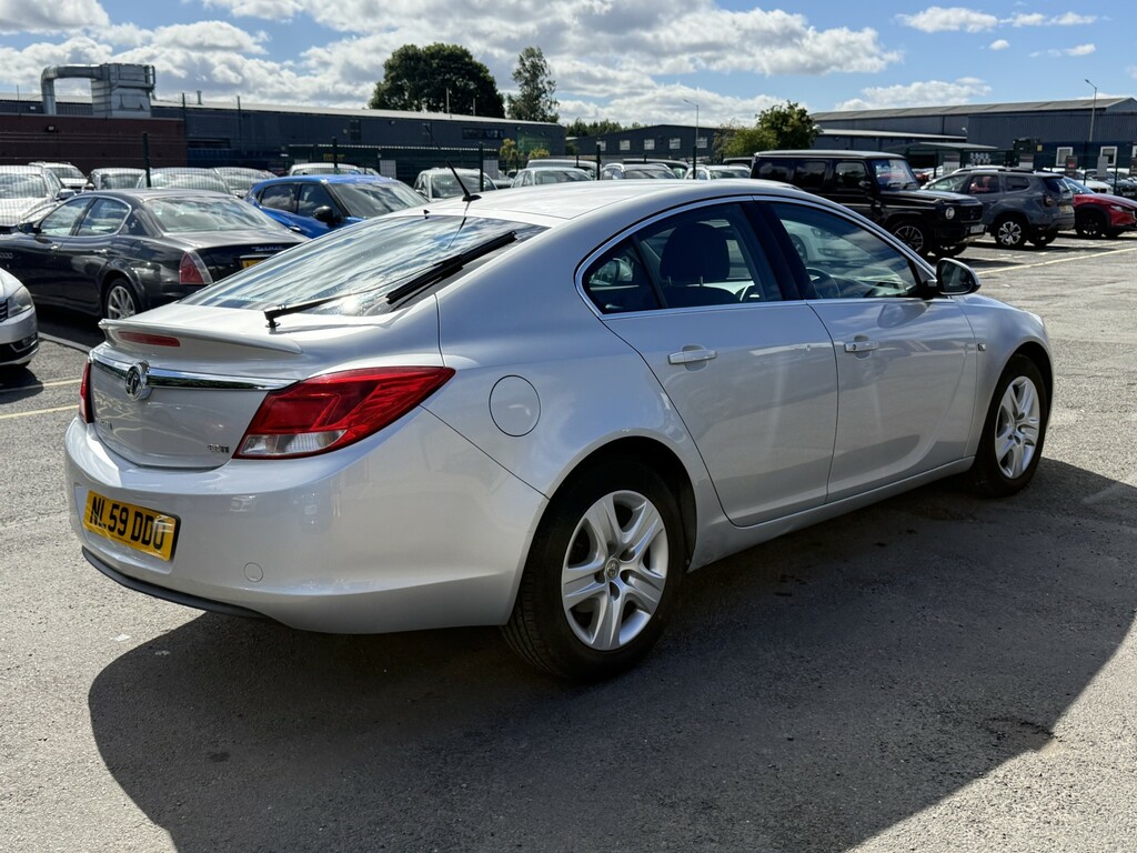 Vauxhall Insignia Hatchback 2.0 Cdti Exclusiv 2009 Silver #3