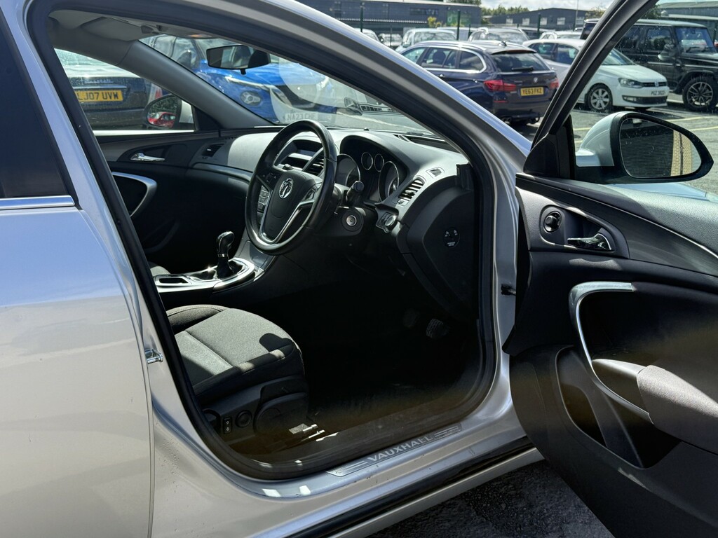Vauxhall Insignia Hatchback 2.0 Cdti Exclusiv 2009 Silver #5