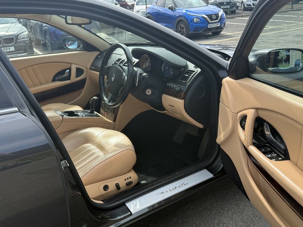 Maserati Quattroporte Sport Gt Black #19