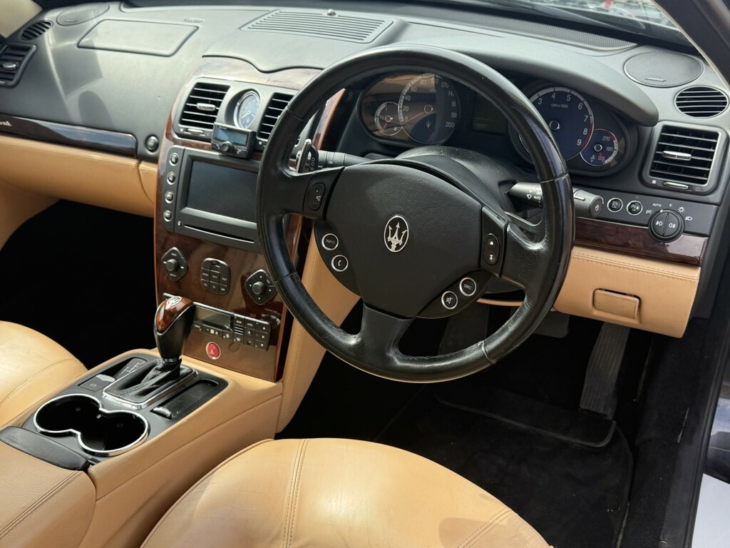 Maserati Quattroporte Sport Gt Black #21