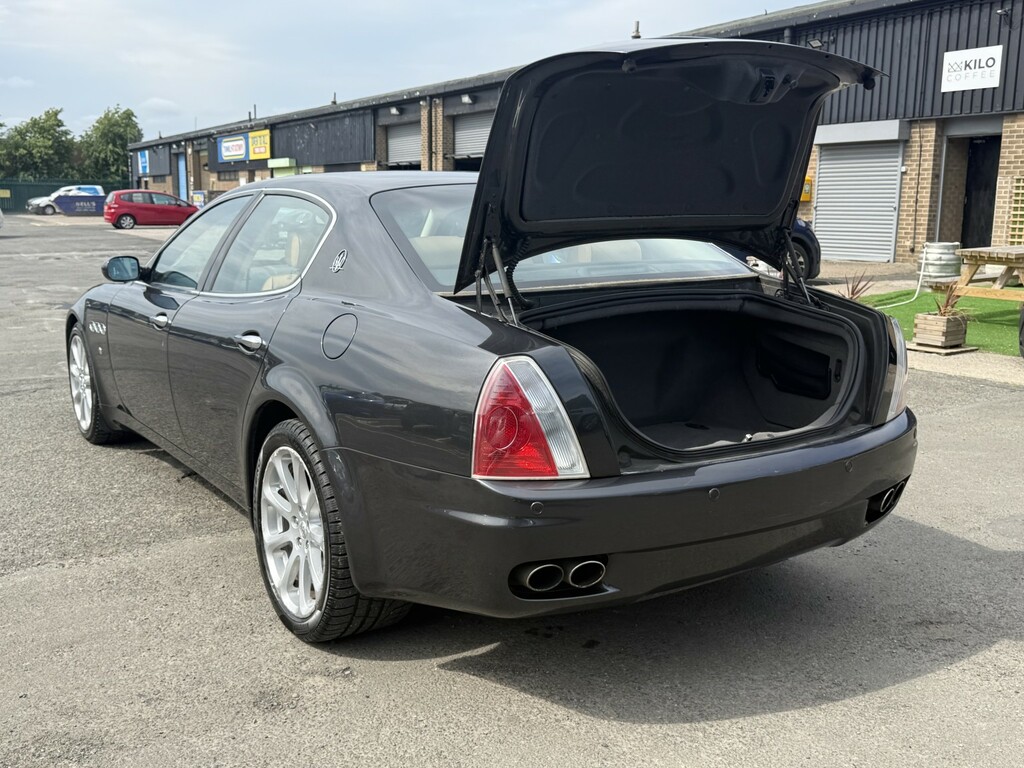 Maserati Quattroporte Sport Gt Black #38